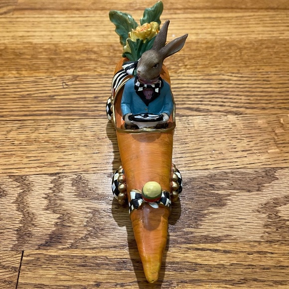 MacKenzie-Childs Captain Carrot Resin Easter  Decor - Picture 11 of 14